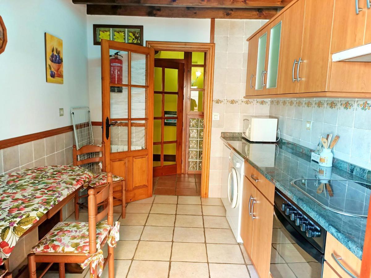 Apartamentos La Buganvilla Novales Exterior photo